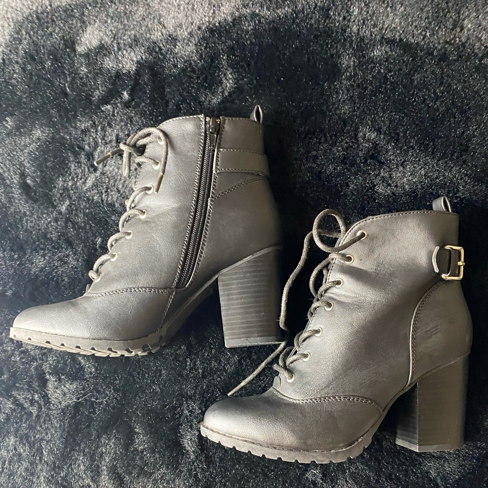 Black Black Lace-Up Ankle Boots 7.5 Combat Booties